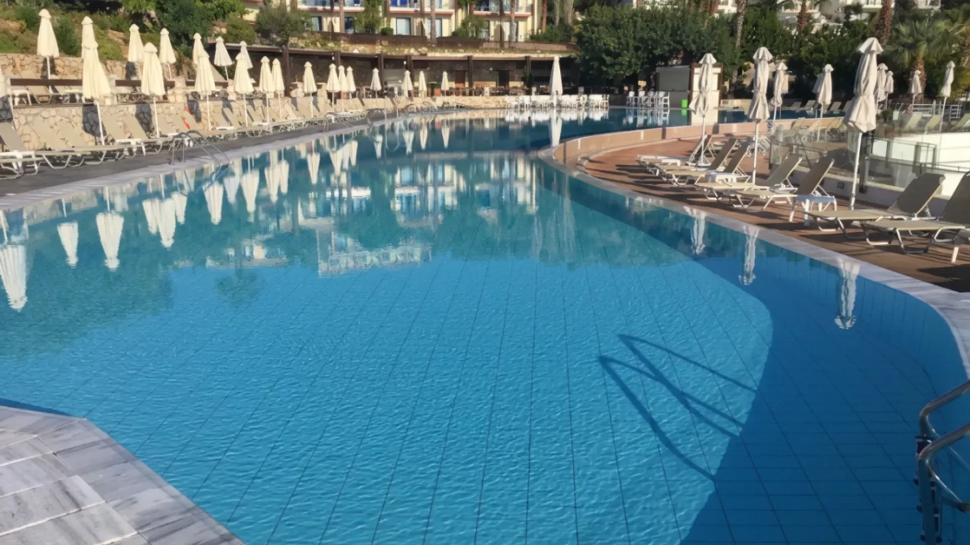 Apostolata Island Resort and Spa